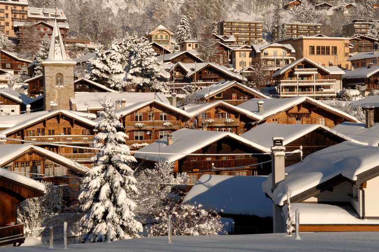 Leysin Dorf im Winter