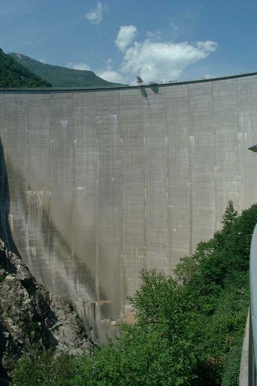 Verzasca, Staumauer