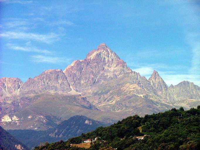 Monviso (3.841m) in den Cottischen Alpen 