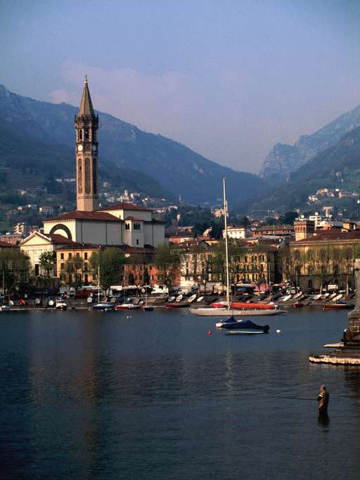 Lecco mit Lago di Como