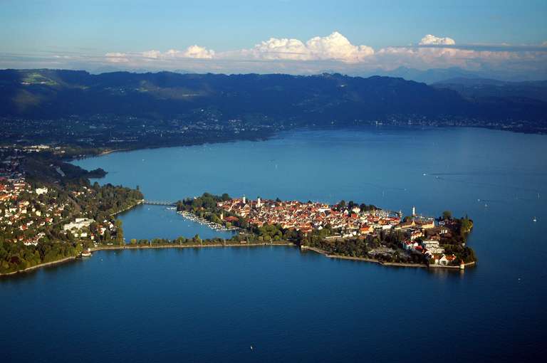 Die Altstadt Lindaus liegt auf einer Insel im Bodensee