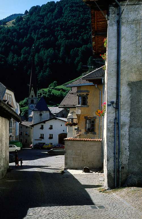 Il centro della frazione Burgusio, Malles Venosta 