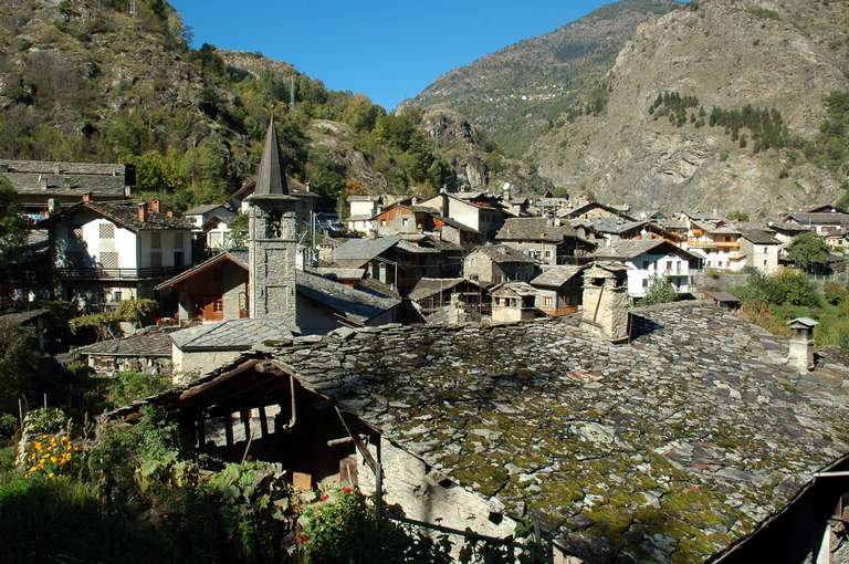 Das Bergdorf Leverogne liegt im Haupttal der Dora Baltea