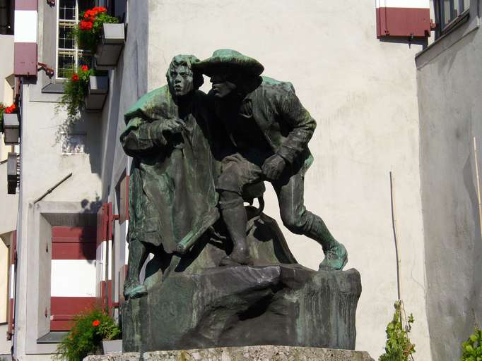 Monument "Vater und Sohn", Innsbruck