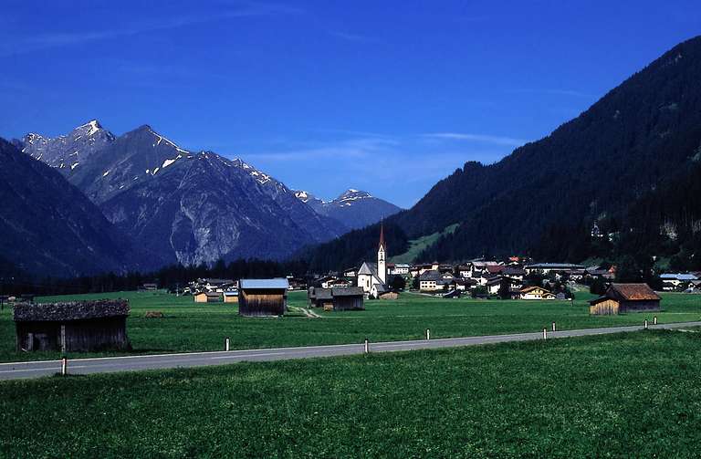 Elbigenalp von Norden