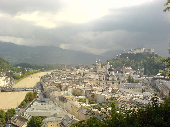 Salzburg während des Hochwassers im August 2006