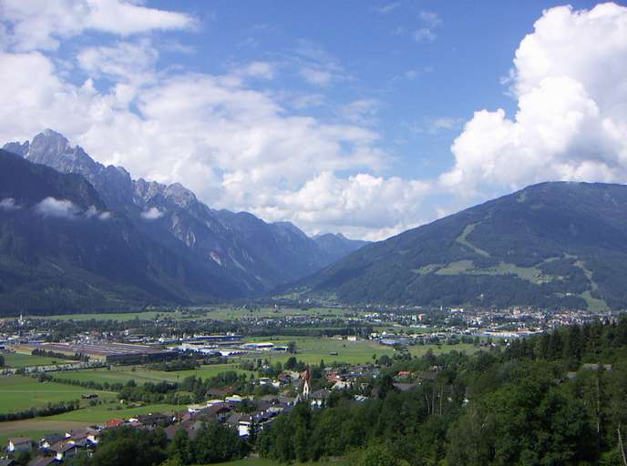 Lienz und Nußdorf-Debant im Lienzer Becken 