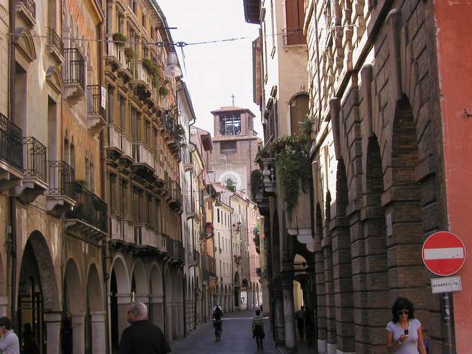 Gässchen in der Altstadt von Treviso