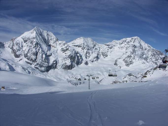 Il Gran Zebrú (3.851m), Monte Zebrù (3.735m) e Ortles (3.905m)