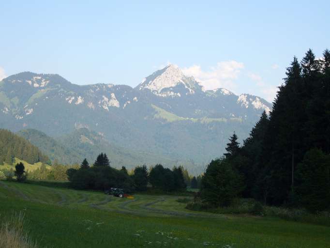 Blick von Westen aus dem Leitzachtal auf Wendelstein und Breitenstein 