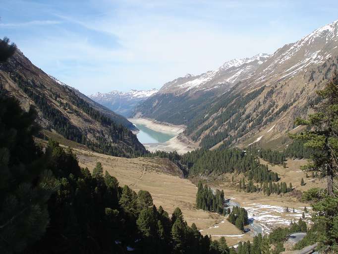 Reservoir Gepatschstausee, Kaunertal Valley