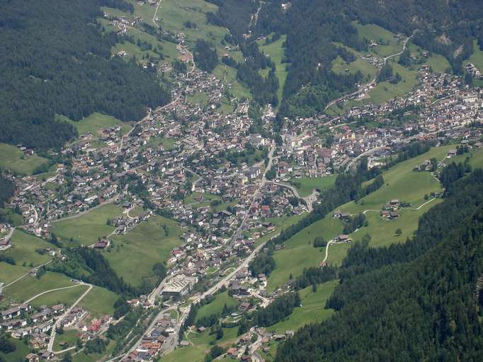 Urtijëi/ Sankt Ulrich, Gröden