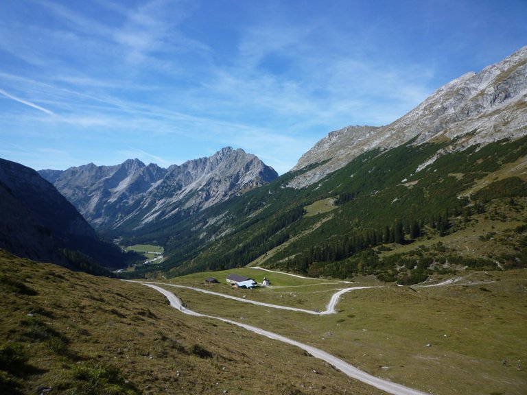 Karwendeltal talauswärts Blickrichtung Hochalm