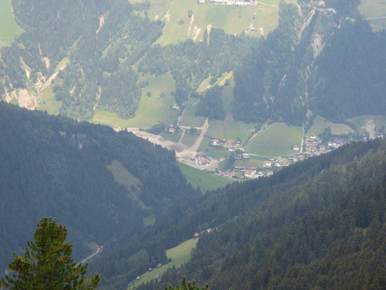 Muren auf Sellrain vom Grieskogel aus fotografiert