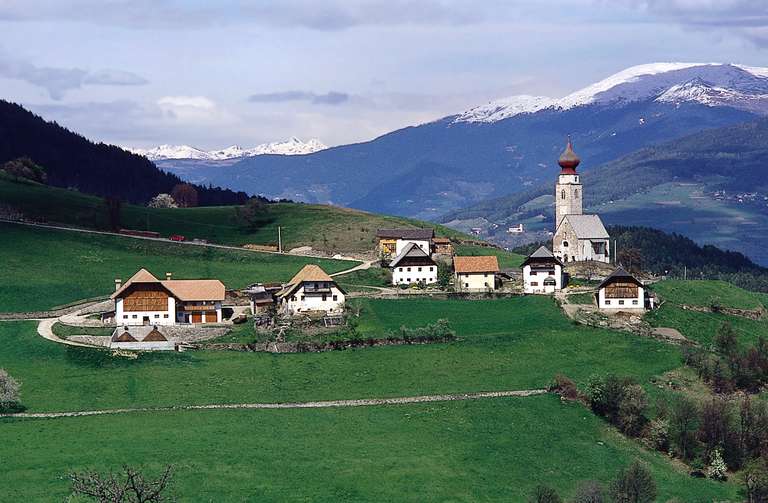 Maria Saal with church and the mountains