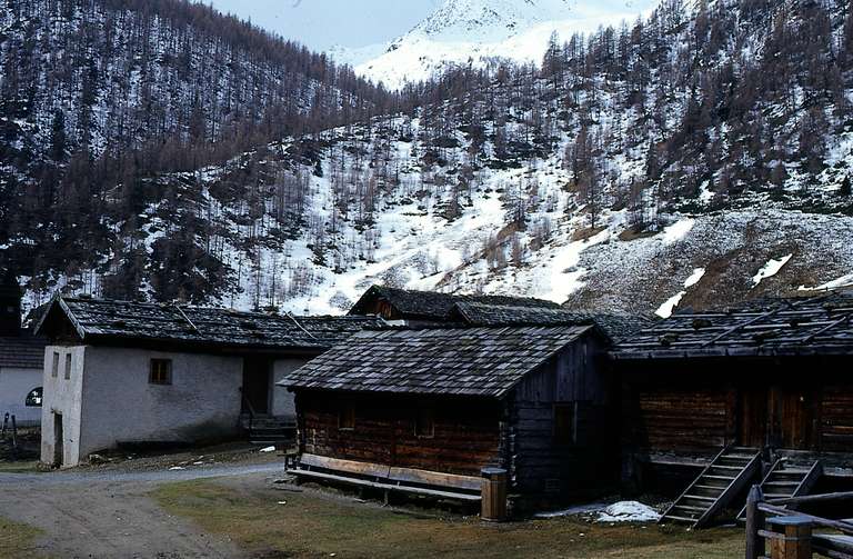 Alpine huts in Vals