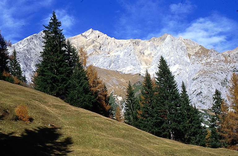 Cima della montagna presso Grins