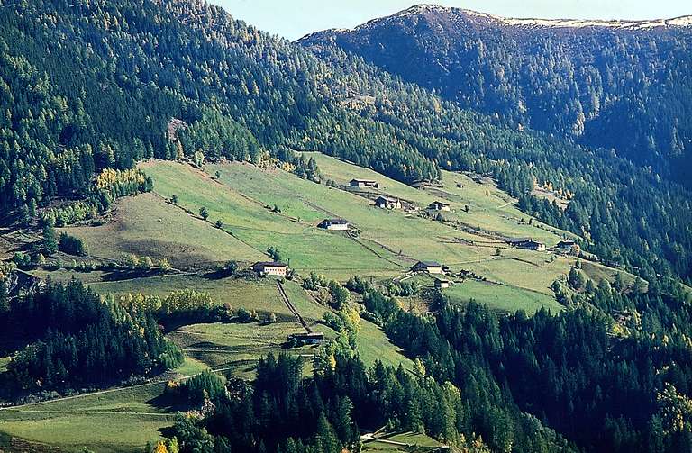 Die auf 1500 m hoch gelegenen Höfe von Ritzeil, Freienfeld