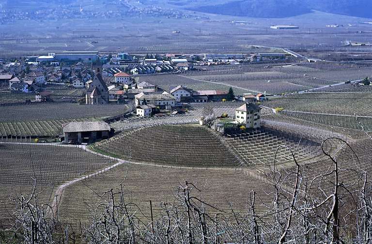 Frazione Villa, Egna