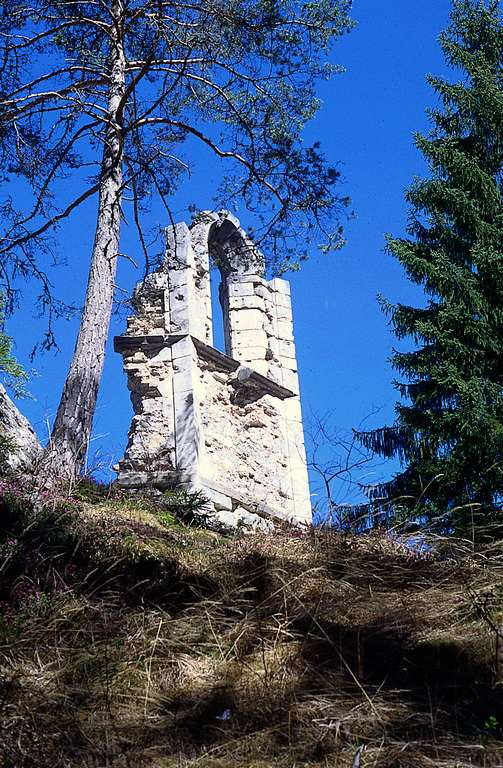 Nassereith, Fernsteinsee: Ruine Sigmundsburg