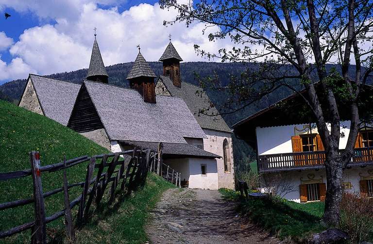 Tre Chiese, Barbiano