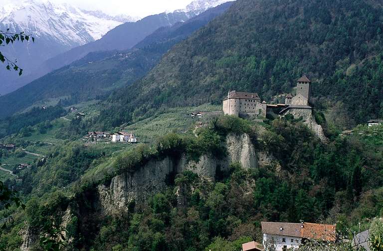 Schloss Tirol