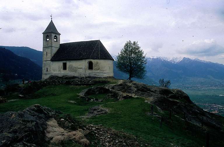 Tesimo, la chiesetta di Sant' Ippolito