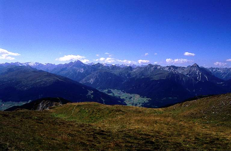 Blick vom Sumpfkopf ins Gschnitztal