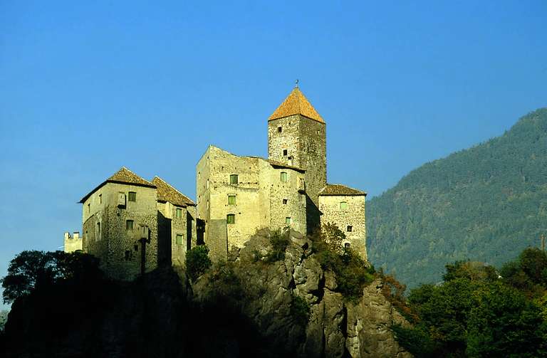 Cornedo all'Isarco, Il castel Cornedo