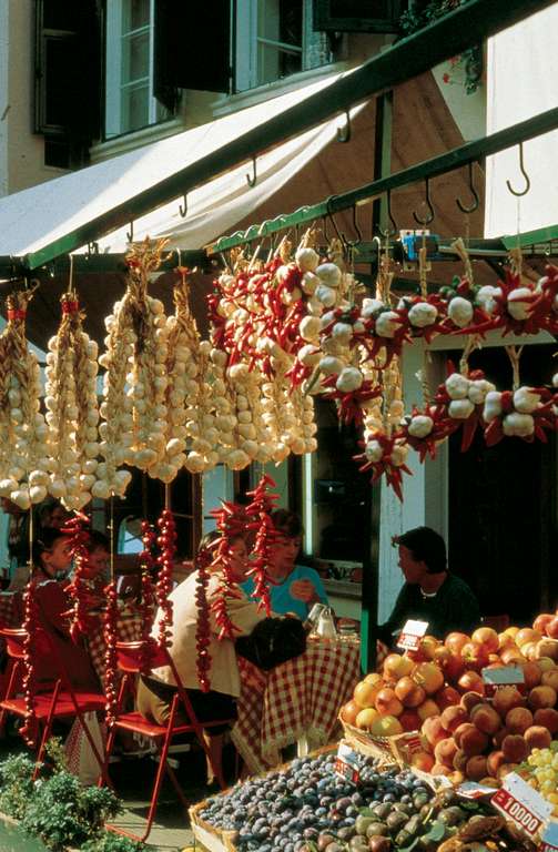 Bolzano, mercato della frutta