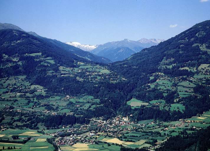 Dölsach in front of Zwischenberger Sattel