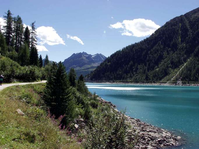 Neves water reservoir