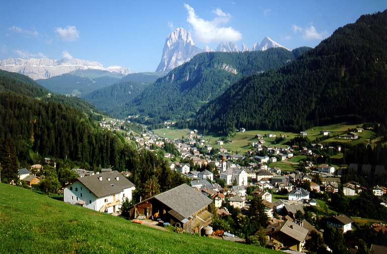 Urtijëi/ Ortisei e Sasso lungo