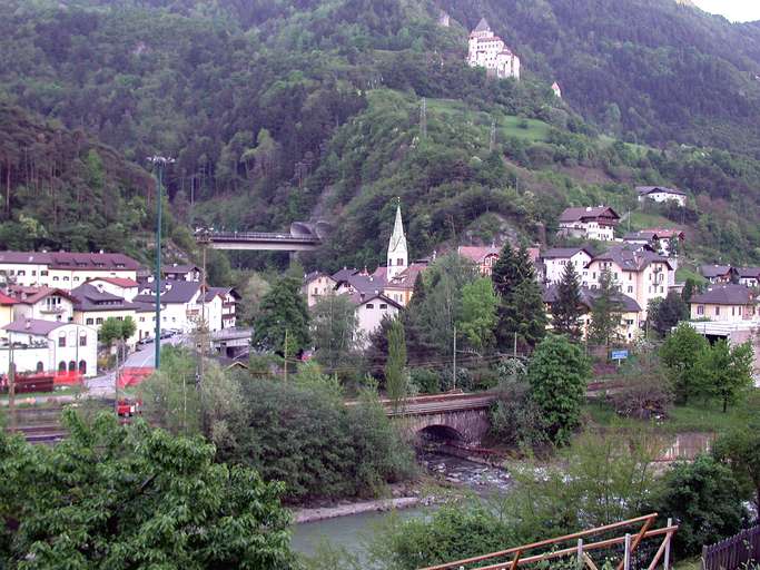 Ponte Gardena e il Castel Forte