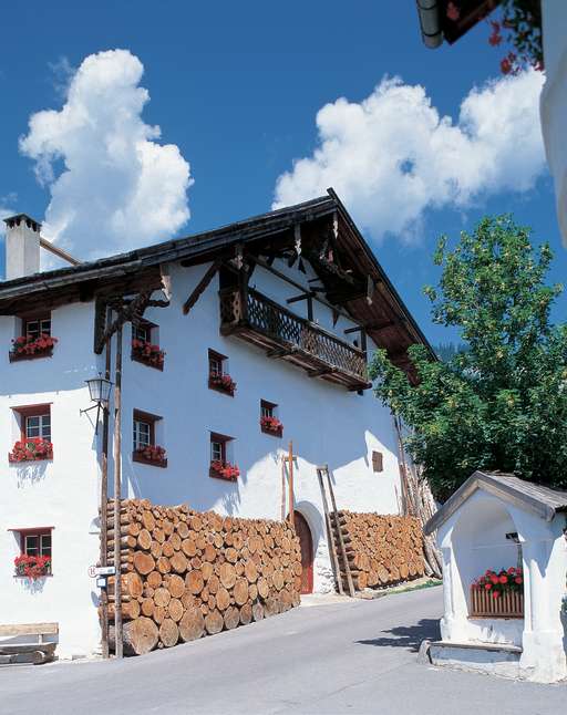 Westtiroler Durchfahrtshof, Fiss