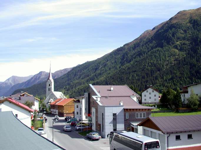 Blick vom Alpinarium Galtür nach Osten