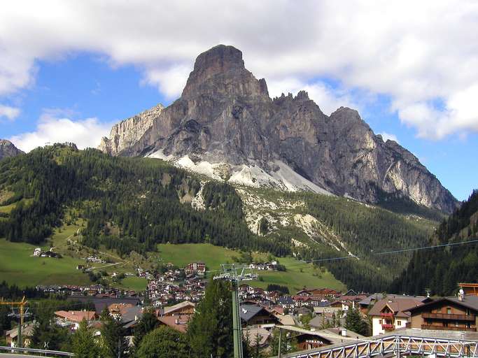 Corvara with a view to Sassongher