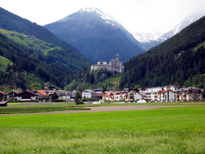 Burg Taufers