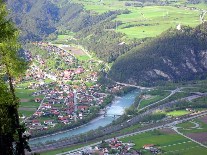 Mötz and Pilgrimage church of Locherboden