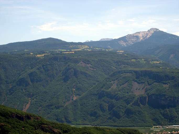 View from Altenburg/Kaltern to the plateau  of Aldein