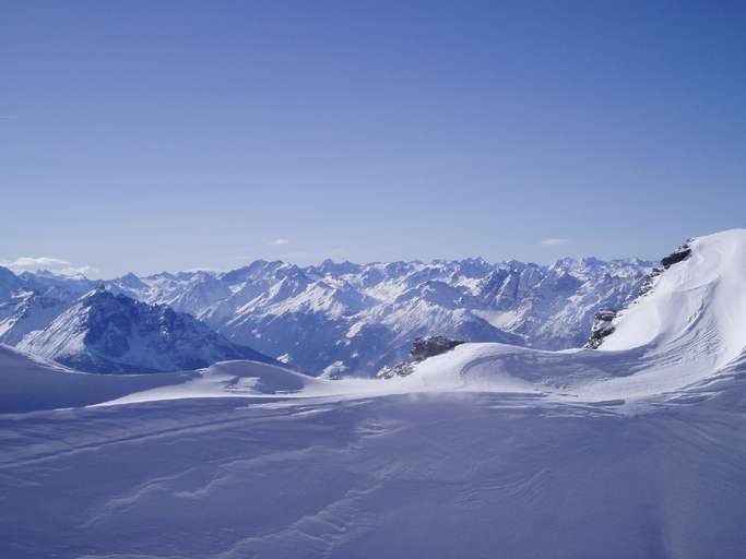 Blick vom Glungezer (2677 m) in die Stubaier Alpen