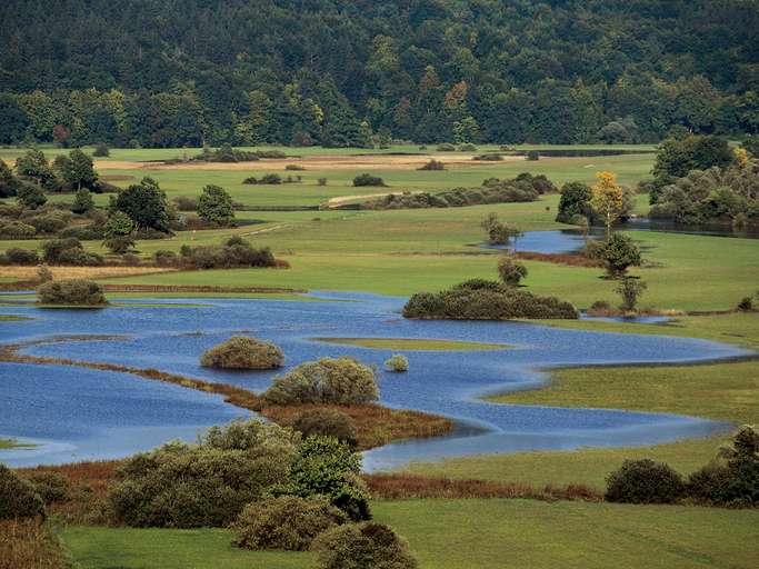 Der See Cerkniško jezero ist der größte Sickersee Europas