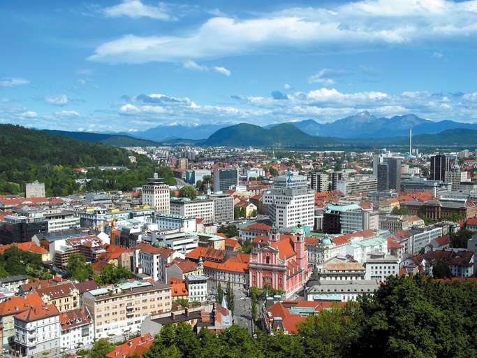 Ljubljana con Alpi