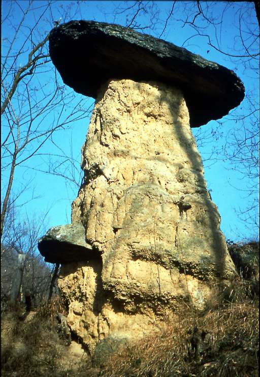 Erdpyramide im Riserva Naturale Ciciu del Villar