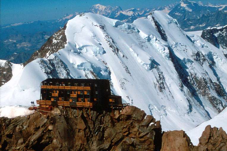 Rifugio Capanna Regina Margherita auf der Punta Gnifetti (4.554m)