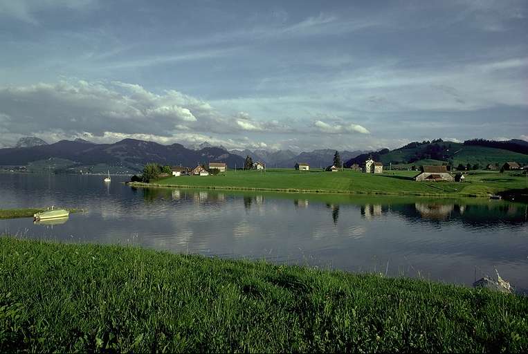 Sihlsee, ein Stausee im Hochtal von Einsiedeln