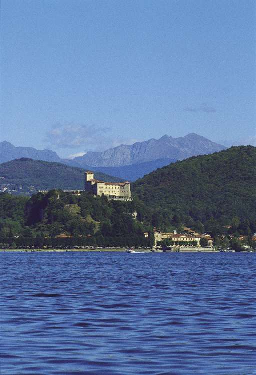 Lago Maggiore, Angera