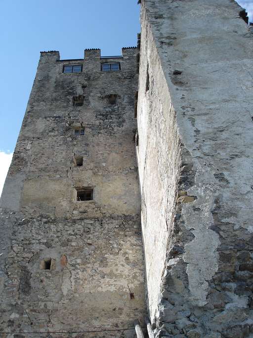 Ruine Schrofenstein