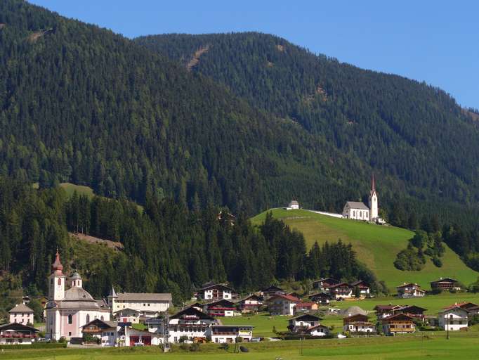 Strassen, Val Pusteria