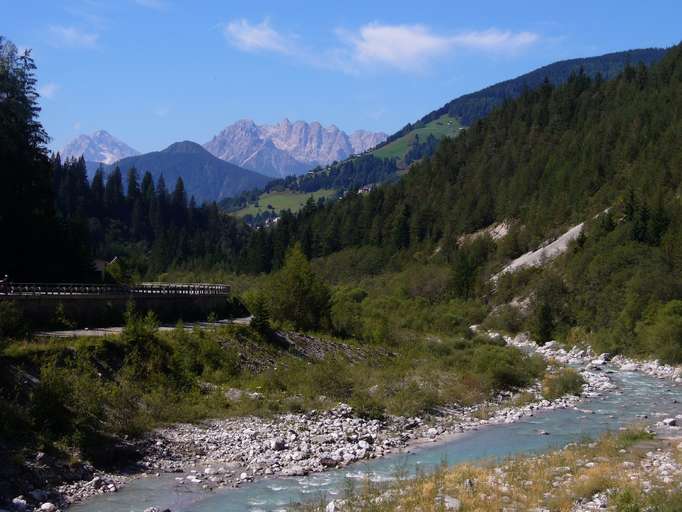 Piave, Vista su Cinque Torri e Marmolada